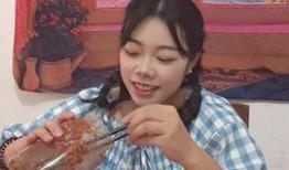 徐依莎吃瓜是真的吗视频,真相揭秘