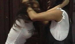 吃瓜女生宿舍打架视频