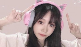 精神小妹吃小瓜视频,趣味横生引网友热议