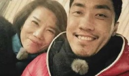 王自如吃瓜的视频