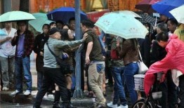 山东吃瓜群众路人视频,揭秘民间生活百态