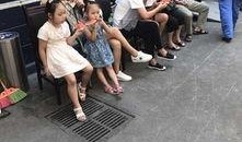 成都武侯吃瓜事件视频,一场网络热议的街头冲突揭秘