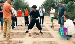 陈翔六点半吃瓜视频,吃瓜视频带你领略娱乐圈风云变幻