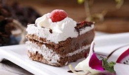 阿坤和瓜帅吃蛋糕视频播放,共享蛋糕欢乐时光