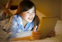 校园姐妹吃瓜视频网站,揭秘校园生活那些事儿