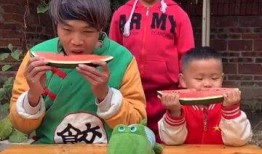 办公室吃瓜搞笑视频