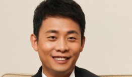 张译吃哈密瓜视频大全,甜蜜瞬间大盘点