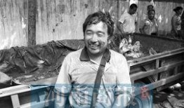 汶南老头吃瓜事件视频大全,视频大全背后的真相与争议